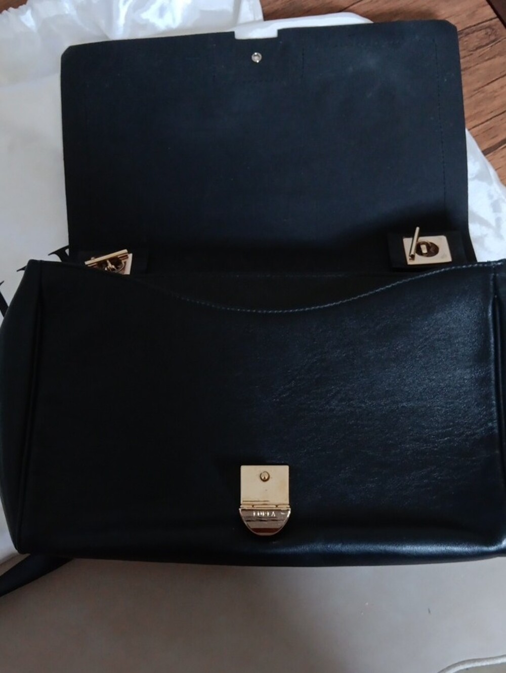 Furla Black Leather Shoulder Bag with Gold Pyramid Clasp.Preloved - Picture 9 of 10